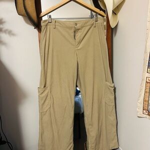 Wild Fable Beige Cargo Pants
